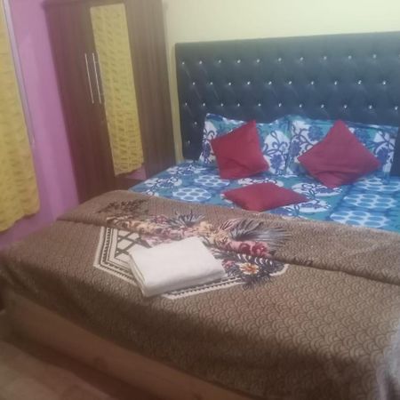 Hotel Antarctica &Pine N Dine Blues Cafe Manāli Buitenkant foto
